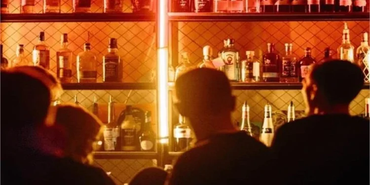 Liquor Shop : नए साल से पहले शराब दुकानों के समय में बदलाव, इन चार दिनों में देर रात तक होगी बिक्री, नोट कर लें टाइमिंग