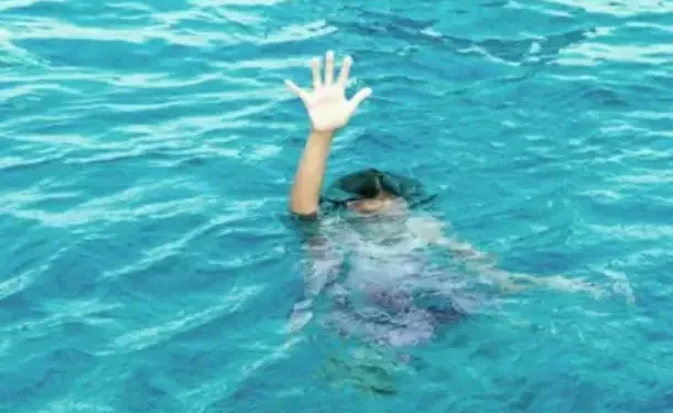 CG News : तालाब में दिखी बच्ची की लाश, गांव में हड़कंप …