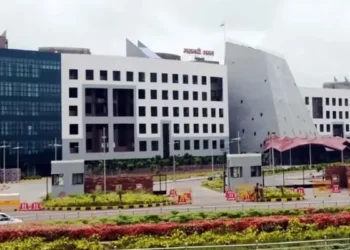 CG Breaking : स्वास्थ्य विभाग ने जारी किया आदेश, 5 कॉलेजों में डीन के साथ – साथ 5 अस्पताल अधीक्षकों की भी पोस्टिंग