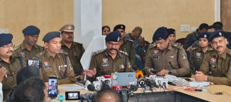 CG : 2025 में 15,885 एफआईआर, हत्या के 90 मामले, साइबर ठगी में 11 करोड़ होल्ड; ट्रैफिक जुर्माने से 14.32 करोड़ की वसूली, SSP ने पेश किया पूरा क्राइम रिपोर्ट कार्ड