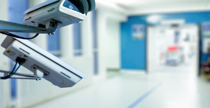 देवर ने भाभी के बेडरूम में लगवाया सीसीटीवी कैमरा, कहा – देखना है हर एक पल का वीडियो, पूरा मामला जानकर उड़ जाएंगे आप के होश