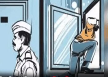 CG Breaking : हत्या के मामले में गिरफ्तार हुए दो कैदी कोर्ट से फरार, पुलिस विभाग में मचा हड़कंप