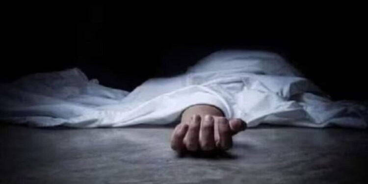 CG News : गले में तार बांधकर इमारत से कूदा छात्र, मौके पर हुई मौत,जांच में जुटी पुलिस