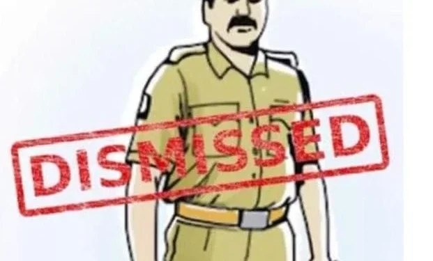 CG Breaking : थाने से फरार हुआ चेन स्नेचिंग का आरोपी, आरक्षक सस्पेंड