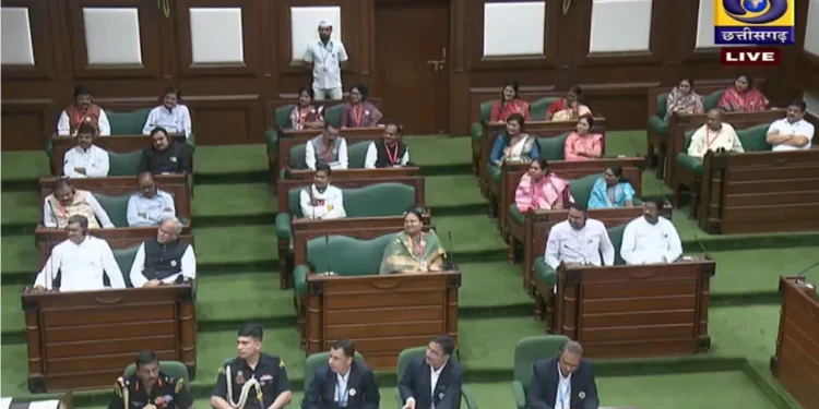 CG Budget 2026: धान खरीदी पर गरमाया सदन, शून्यकाल में विपक्ष ने उठाया मुद्दा, पंजीयन के बाद भी नहीं खरीदा गया धान