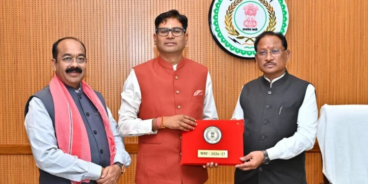 CG : गरीब होनहार बच्चों को मकान का किराया देगी सरकार, बेटियों को 1.50 लाख रुपये, नई योजनाओं से जनकल्याण और विकास को गति