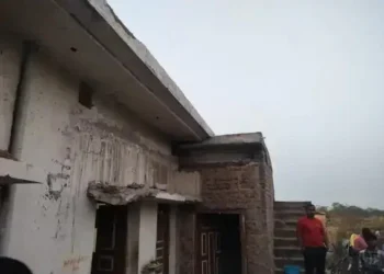 CG News : निर्माणाधीन मकान का छज्जा गिरा, दर्दनाक हादसे में मां-बेटे की मौत, दोनों की दबकर चली गयी जान