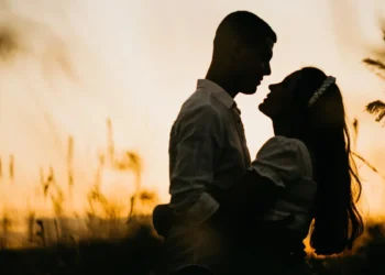 Love Story : अपने देवर से शादी करना चाहती थी भाभी, चोरी-छिपे सालों से चल रहा था दोनो का अफेयर, रोड़ा बना पति तो