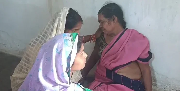 CG News : प्रेमी से VIDEO कॉल पर बात करते – करते तमतमा गई गर्लफ्रेंड, 12वीं की छात्रा ने लगा ली फांसी