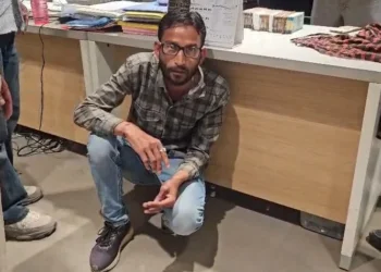 CG Crime : खुद को पत्रकार बताने वाला युवक निकला चोर, बाईक शो-रूम में हुई चोरी का पुलिस ने किया खुलासा