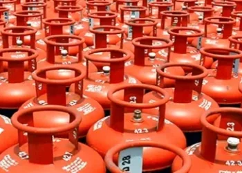 LPG News : ऊर्जा संकट के बीच देशवासियों के लिए आई बड़ी खुशखबरी, केंद्र सरकार की घोषणा जानकर खुशी से झूम उठेंगे आप