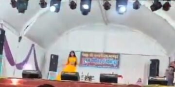 छत्तीसगढ़ के बाद अब …. यहाँ मचा अश्लीलता का तांडव रामलीला के मंच पर रात भर थिरकीं बार बालाएं, देखें पूरा वीडियो