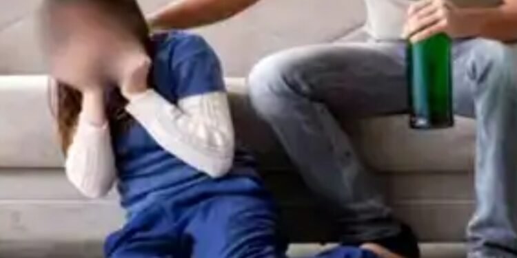 हैवानियत की सारी हदें पार : पत्नी पूरी नहीं कर पाई इच्छा … तो हैवान बना पति बार – बार करता था फ़ोर्स, फिर घर के अंदर जो हुआ …