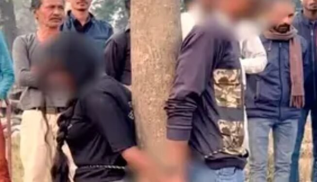 Viral Video : प्रेमिका से मिलने गए युवक का किया ऐसा हाल, वायरल वीडियो देख आप भी रह जाएंगे हैरान देखे पूरा वीडियो