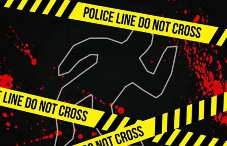 Crime News : कर्ज के बोझ ने बना दिया हत्यारा युवक ने खेत में धारदार हथियार से कर दी अपने ही दादा की हत्या