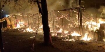 CG Breaking : नवरात्रि से पहले घटारानी मंदिर में मची तबाही, भीषण आग में 9 दुकानें खाक