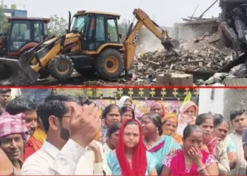 Korba : अवैध कबाड़ के ठिकानों पर चला निगम का बुलडोजर, पुलिस बल की मौजूदगी में अवैध निर्माण ढहाया गया, निगम प्रशासन की कार्रवाई से कबाड़ माफियाओं में हड़कंप