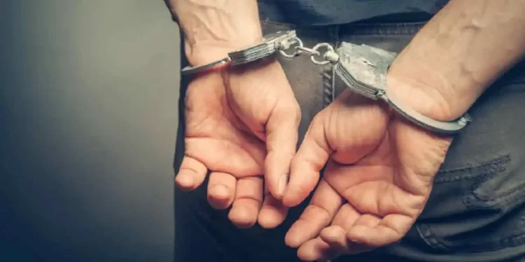 CG Crime : रेप के आरोप में शिक्षक गिरफ्तार, दोस्ती कर युवती से कई बार किया बलात्कार