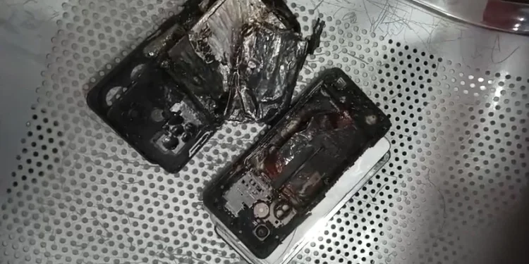 CG News : पैंट में रखा मोबाइल ब्लास्ट, छात्र बुरी तरह से झुलसा, आनन-फानन में आग पर पाया काबू