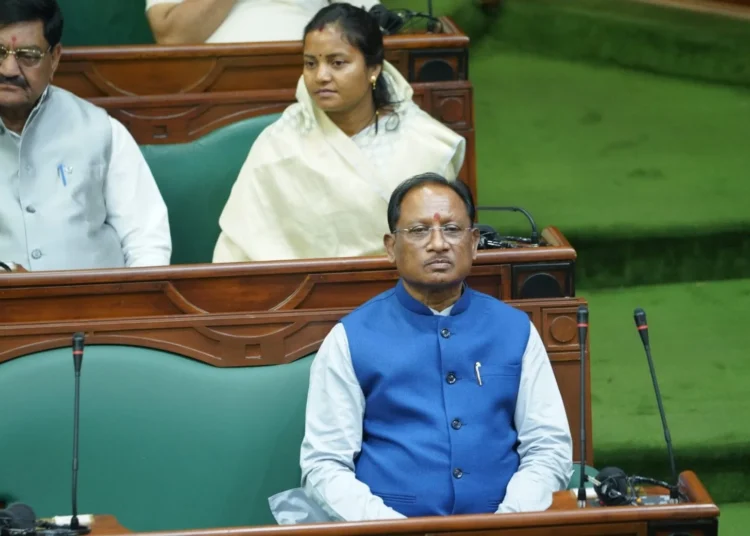 CG : “भर्ती परीक्षाओं में पारदर्शिता के लिए सख्त कानून” सदन में आया विधेयक, 1 करोड़ तक जुर्माना, नकल – पेपर लीक पर सख्त कानून