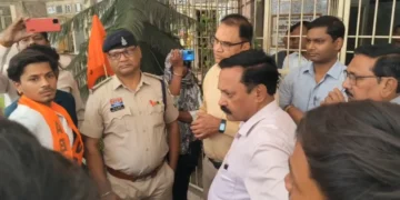 CG News : यूनिवर्सिटी में ‘आउट ऑफ सिलेबस’ पेपर पर बवाल, छात्र संगठनों ने जमकर किया प्रदर्शन, अब यूनिवर्सिटी ने शिकायत पर…