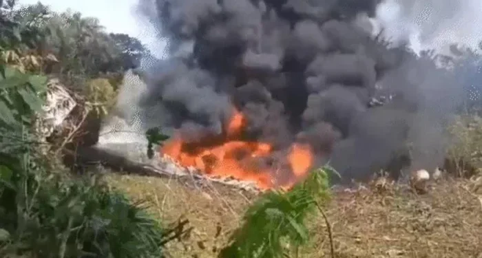 Breaking : वायुसेना का विमान क्रैश, 110 सैनिक थे सवार, रेस्क्यू आपरेशन में 57 को जिंदा निकाला, टेकऑफ के दौरान हुआ हादसा