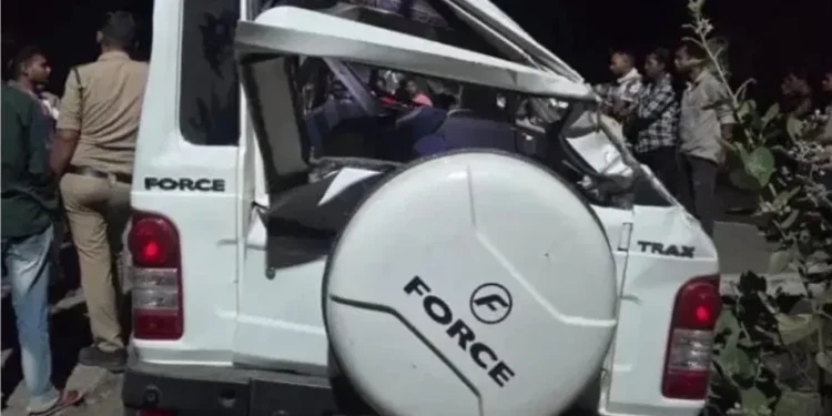 Korba News : शादी से लौटते दुल्हन की कार पलटी, हादसे में मासूम बच्ची की मौत, कई अन्य हुए घायल