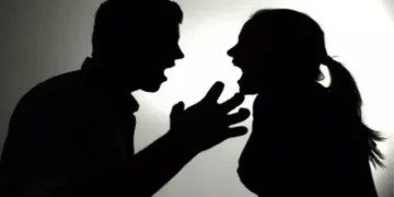 सुहागरात पर सास-ससुर निर्वस्त्र होकर मेरे कमरे में आए, मेरे पूरे कपड़े उतारकर शरीर पर लगाई राख, फिर सबने मिलकर किया ऐसा काम