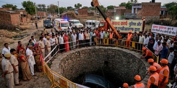 Big Road Accident : दिंडोरी में कुएं में कार गिरने से 9 लोगों की मौत, एक ही परिवार के 5 लोगों ने गंवाई जान