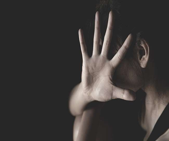 6 साल की बच्ची के साथ 60 वर्षीय बुजुर्ग ने की हैवानियत, पुलिस ने आरोपी को दबोचा, अब बुलडोजर एक्शन की मांग