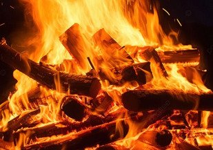 CG Crime : चरित्र शंका में पति ने पत्नी को जिंदा जलाने की कोशिश, आरोपी गिरफ्तार