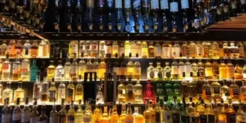 छत्तीसगढ़ आबकारी विभाग ने जारी की शराब की नई रेट लिस्ट, किस ब्रांड की बढ़ी कीमत, किसकी हुई कम, जानें यहां