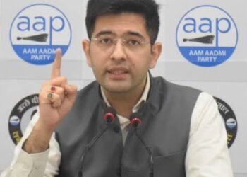 Breaking News : केजरीवाल का सांसद राघव चड्ढा पर एक्शन …. इस अहम पद से हटाया, राज्यसभा में बोलने पर भी रोक..