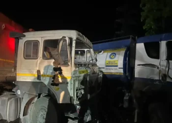 Korba : भीषण सड़क हादसा, डीजल टैंकर और ट्रेलर की टक्कर में चालक फंसा, जाम में फंसा पर्यटन मंत्री का काफिला