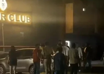 CG News : हाइपर क्लब में देर रात बवाल, हाय बोलने पर युवक-युवती आपस में भिड़े, वीडियो वायरल