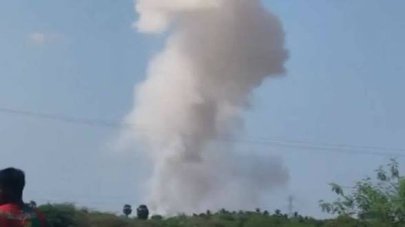 पटाखा फैक्ट्री में भीषण विस्फोट, 13 लोगों की मौत, कई घायल