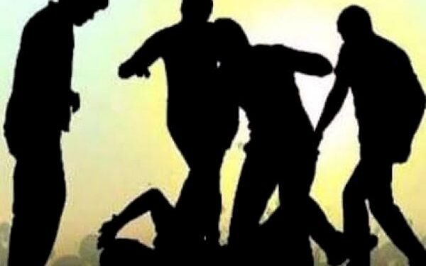 CG Crime : जमीन विवाद ने लिया हिंसक रूप, दो भाइयों के परिवारों में खूनी झड़प, कई लोग घायल