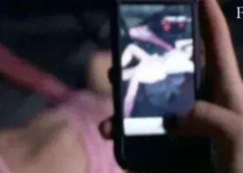Viral Video : एक के बाद एक 48 अश्लील वीडियो वायरल, दो नाबालिग लड़कों ने ही कर दिया कांड, वजह जानकर हो जाएंगे हैरान