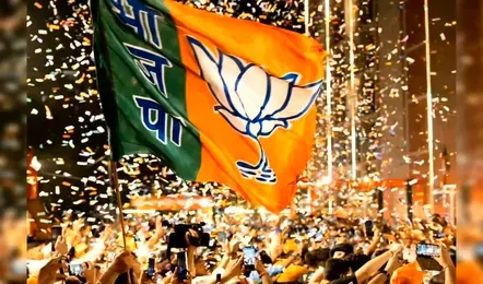 बंगाल में ‘कमल’ का कमाल! 200 के पार BJP, TMC का किला ढहा, खत्म हुआ ममता का राज?