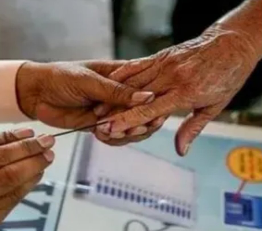 Breaking : बंगाल में निर्वाचन आयोग का बड़ा एक्शन, इन 15 बूथों पर फिर से होगा मतदान, इस वजह से लिया गया फैसला