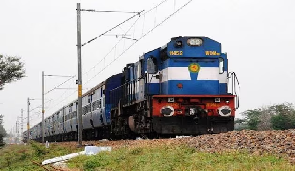 CG News : रेलवे ट्रैक और फाटक पर लापरवाही पड़ी भारी, दो वाहन चालकों को कोर्ट ने ठहराया दोषी, जानिये क्या है पूरा मामला