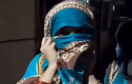 शादी के एक महीने बाद नव विवाहिता ने पति से मांगा तलाक, कहा – सेक्स के दौरान नहीं कर पाते संतुष्ट