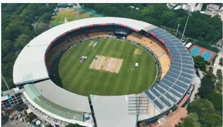IPL 2026 : बेंगलुरु से छिनी फाइनल की मेजबानी, अहमदाबाद में होगा खिताबी मुकाबला, आखिरी वक्त पर क्यों बदला शेड्यूल, जानें पूरी कहानी