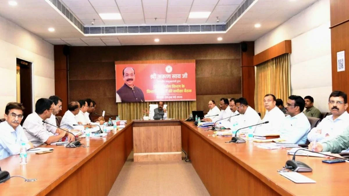 CG News : खराब सड़कें मिलीं तो अफसर भी नहीं बचेंगे, समीक्षा बैठक में डिप्टी सीएम अरुण साव का सख्त संदेश