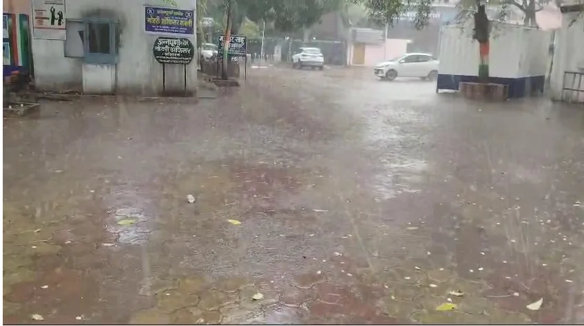 CG Weather Update : छत्तीसगढ़ में मौसम पर बड़ी चेतावनी कई जिलों में अगले 3 घंटे भारी, ऑरेंज और येलो अलर्ट जारी