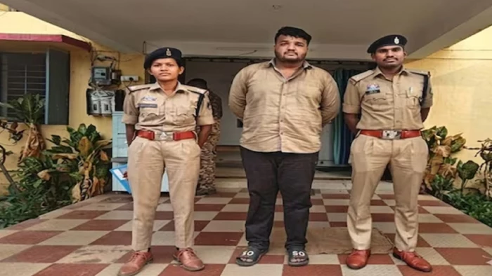 CG Crime : रील बनाने निकले यूट्यूबर बने लुटेरे, 500 रुपये के नकली हार के लिए महिला से झपटमारी