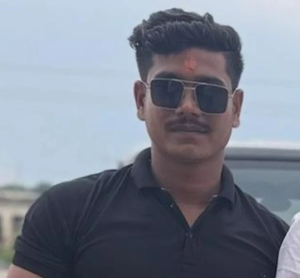 CG Crime : पत्नी से अवैध संबंध के शक में खौफनाक कत्ल युवक की आंखों में झोंकी मिर्च, पत्थर से सिर कुचलकर हत्या