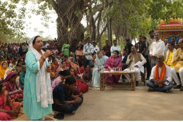 CG News : जब मुख्यमंत्री के सामने ही महिला ने कर दी TI की शिकायत, मुख्यमंत्री ने तुरंत दिए जांच के आदेश…