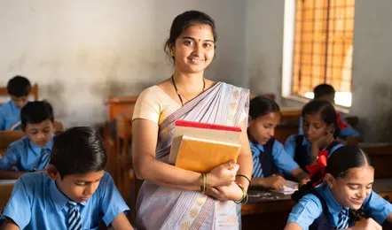 Teacher News : खतरे में आई 2.60 लाख शिक्षकों की नौकरी? सुप्रीम कोर्ट के इस फैसले के बाद बढ़ी हलचल, अब सरकार ले सकती है ये बड़ा फैसला