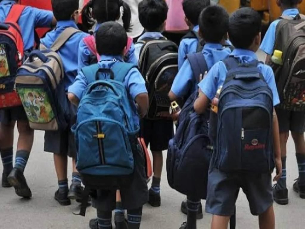CG News : RTE में 8,592 सीटें अब भी खाली, 6 जुलाई को होगी दूसरी ऑनलाइन लॉटरी, 30 जून तक स्कूल बदल सकेंगे …
